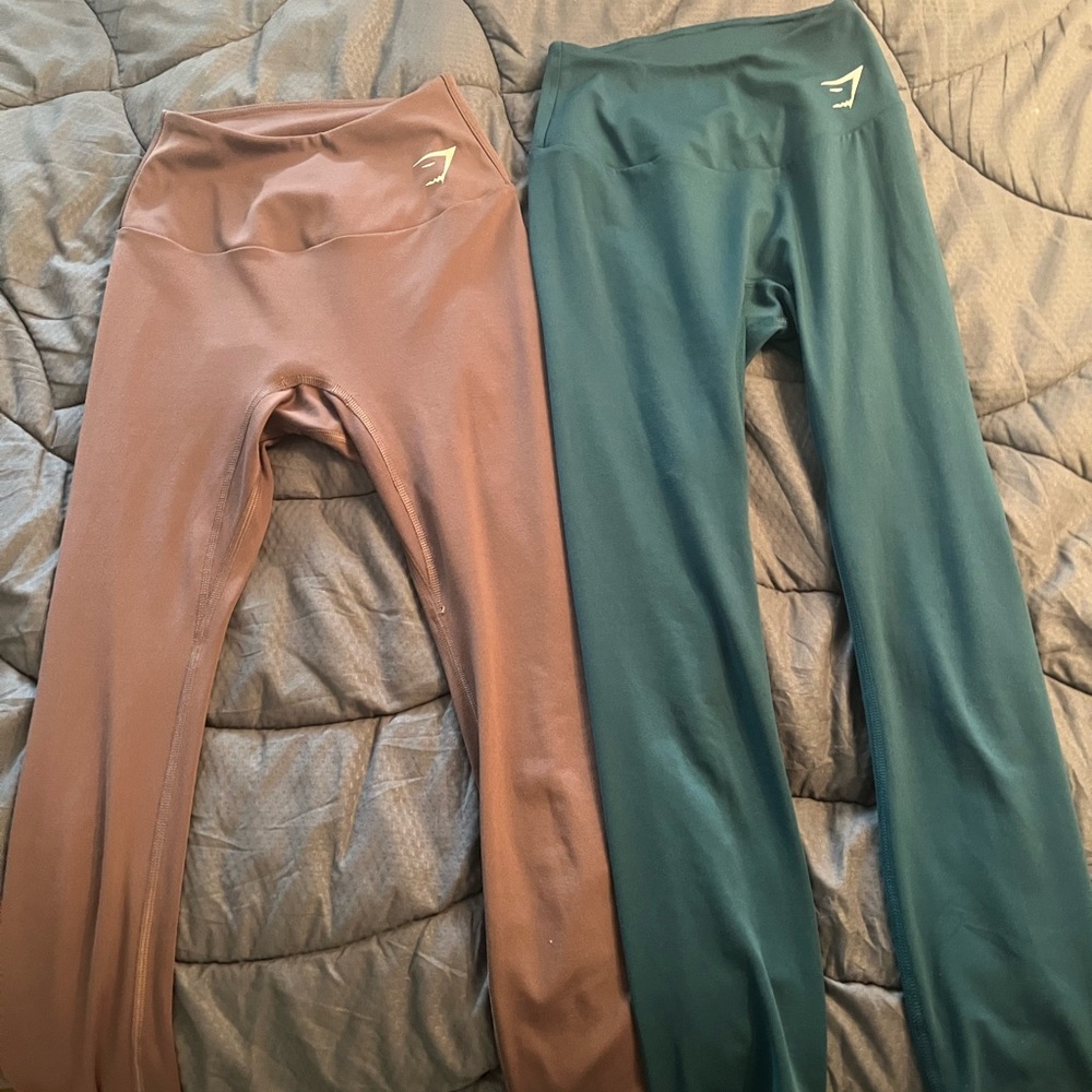 2 Pairs of XS Gymshark 7/8 leggings